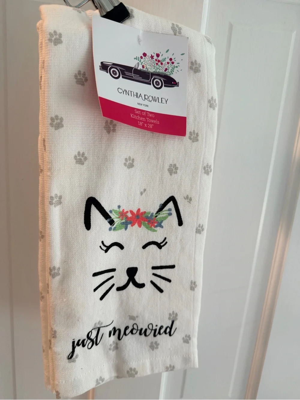 Cynthia Rowley White Cat Face Kitchen Towel with Floral Crown NWT Wedding